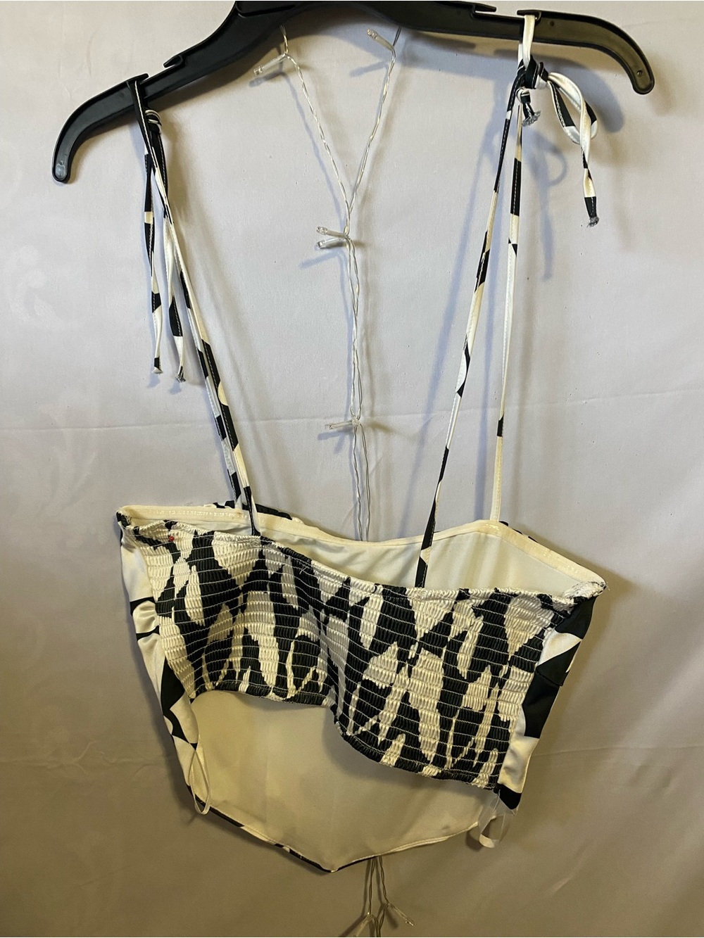 Black and White Printed Smocked Bust Tube Top - Picture 1 of 2